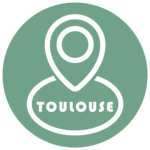 Pictogramme d’un repère de géolocalisation avec le mot Toulouse, symbolisant une intervention locale